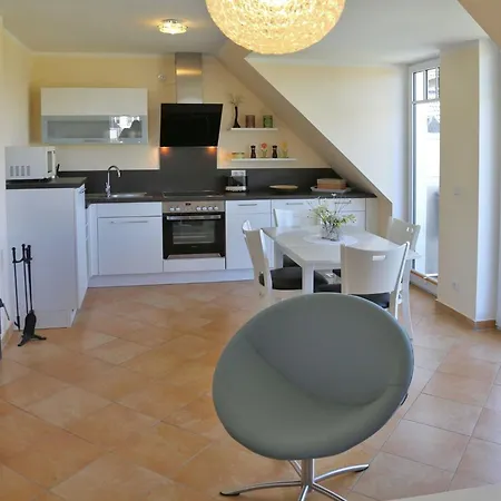 Strandapartment Meerblick Trifft Knisterndes Kaminfeuer Apartment